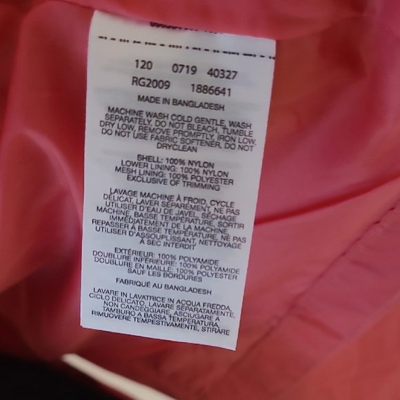 Columbia Pink Ski Jacket with Hood and Lightweight Design - Picture 8 of 9